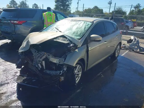 1FADP3K22GL240565 2016 FORD FOCUS - Image 2