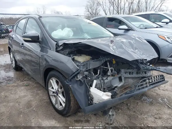 1FADP3K22GL255339 2016 FORD FOCUS - Image 1