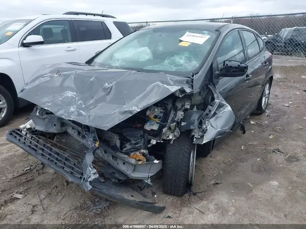 1FADP3K22GL255339 2016 FORD FOCUS - Image 2