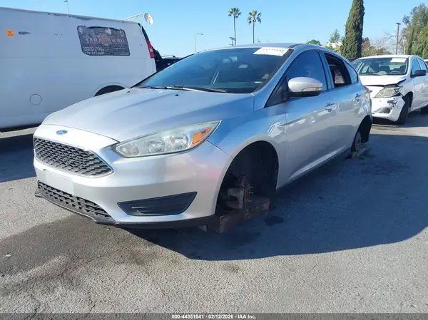 1FADP3K22GL268849 2016 FORD FOCUS - Image 2