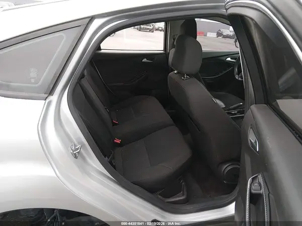1FADP3K22GL268849 2016 FORD FOCUS - Image 8