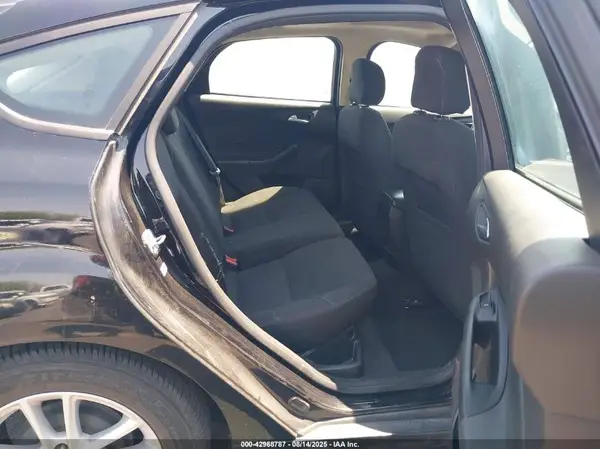 1FADP3K22GL270407 2016 FORD FOCUS - Image 8