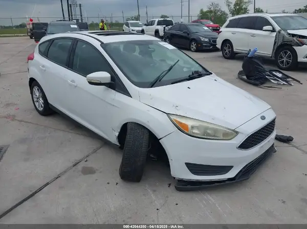 1FADP3K22GL294626 2016 FORD FOCUS - Image 1