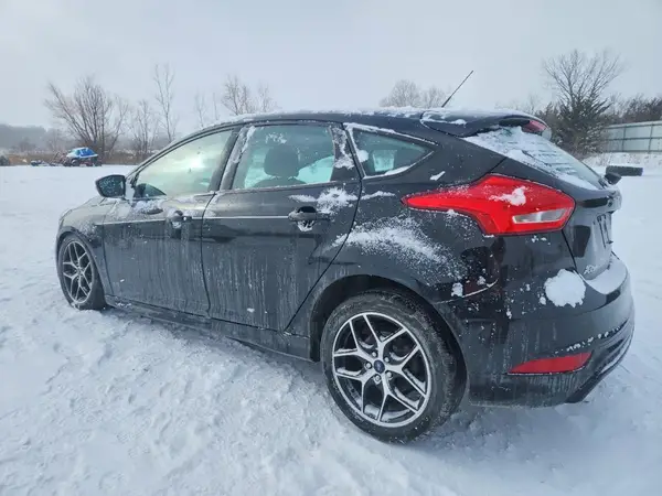 1FADP3K22GL305530 2016 FORD FOCUS - Image 2