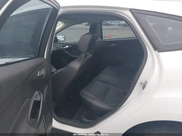 1FADP3K22GL342934 2016 FORD FOCUS - Image 8