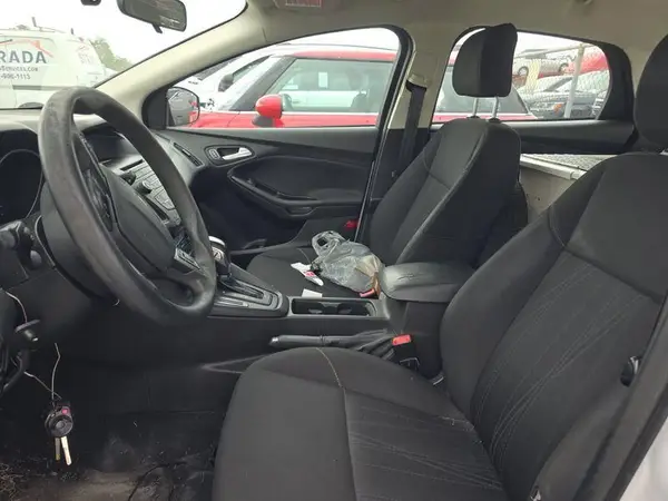 1FADP3K22GL348877 2016 FORD FOCUS - Image 1