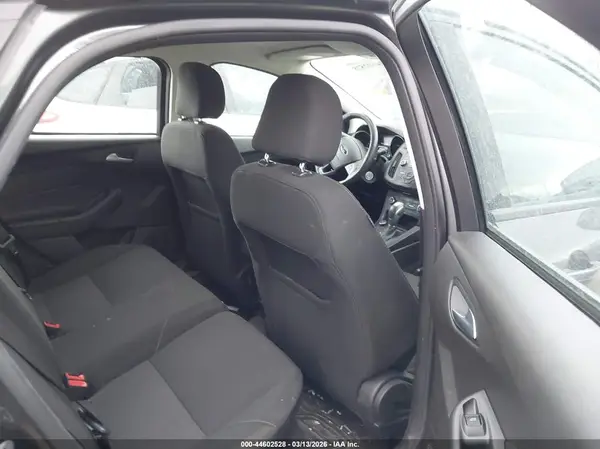 1FADP3K22GL359698 2016 FORD FOCUS - Image 8