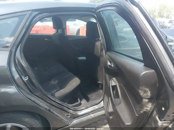 1FADP3K22GL361063 2016 FORD FOCUS - Image 8