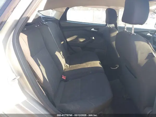 1FADP3K22GL378025 2016 FORD FOCUS - Image 8