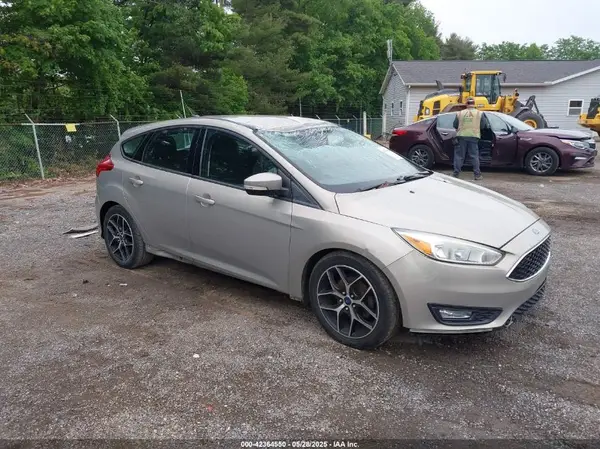 1FADP3K22GL399344 2016 FORD FOCUS - Image 1