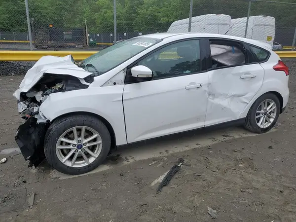 1FADP3K22GL400735 2016 FORD FOCUS - Image 1