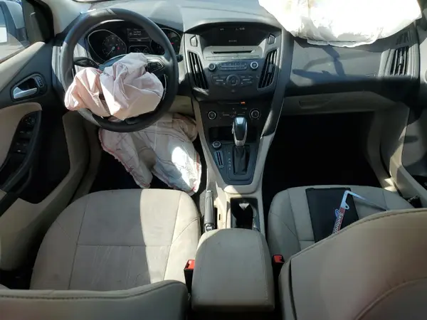 1FADP3K22GL401688 2016 FORD FOCUS - Image 8