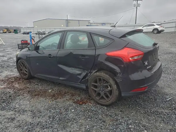 1FADP3K22GL401934 2016 FORD FOCUS - Image 2