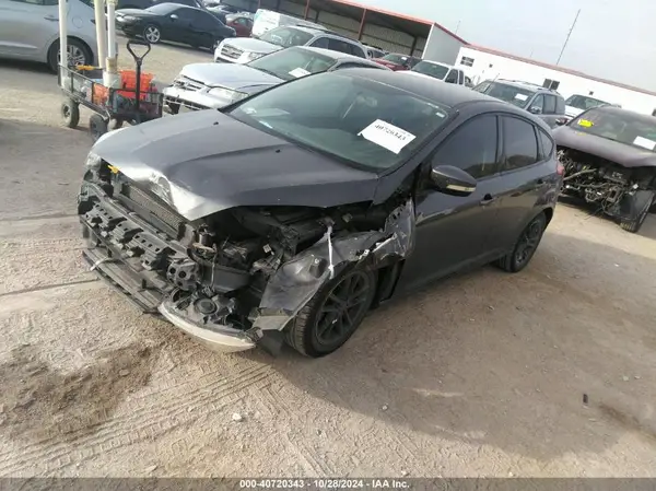 1FADP3K22HL205445 2017 FORD FOCUS - Image 2