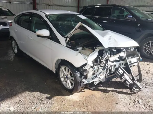 1FADP3K22HL207616 2017 FORD FOCUS - Image 1