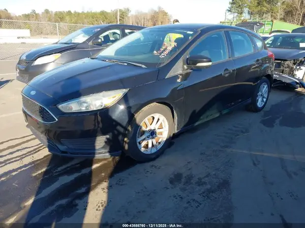 1FADP3K22HL215716 2017 FORD FOCUS - Image 2