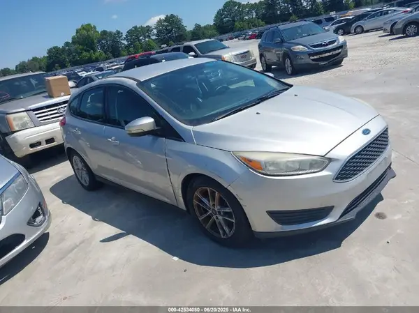 1FADP3K22HL217319 2017 FORD FOCUS - Image 1