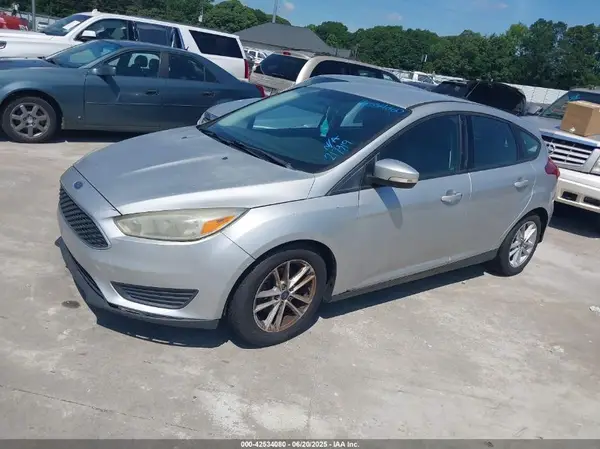 1FADP3K22HL217319 2017 FORD FOCUS - Image 2