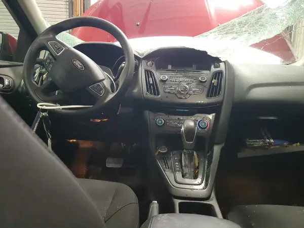1FADP3K22HL221581 2017 FORD FOCUS - Image 8