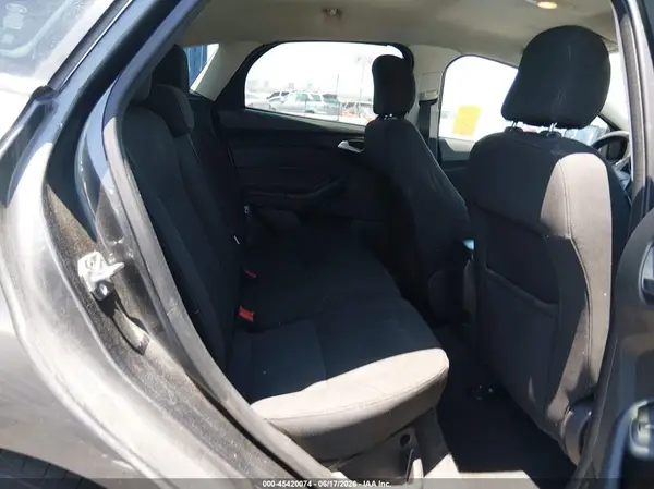 1FADP3K22HL231799 2017 FORD FOCUS - Image 8