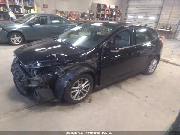 1FADP3K22HL247520 2017 FORD FOCUS - Image 2