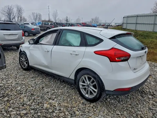 1FADP3K22HL247601 2017 FORD FOCUS - Image 2