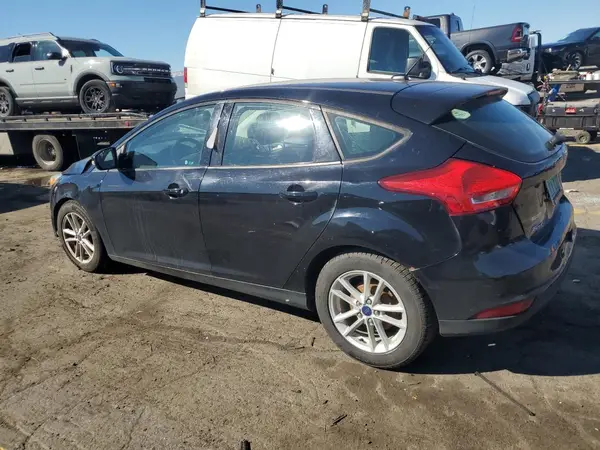 1FADP3K22HL253768 2017 FORD FOCUS - Image 2