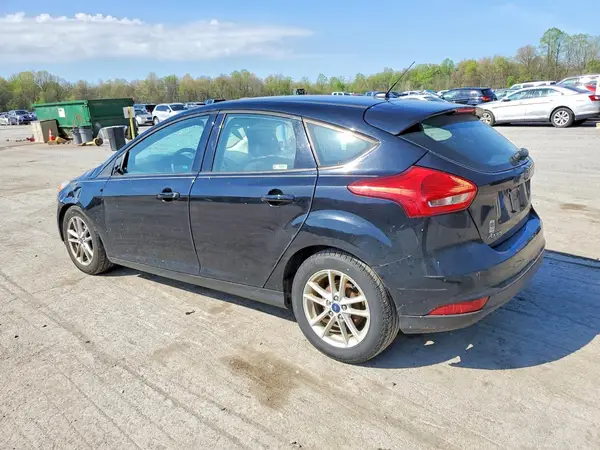 1FADP3K22HL261904 2017 FORD FOCUS - Image 2