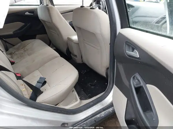 1FADP3K22HL264365 2017 FORD FOCUS - Image 8
