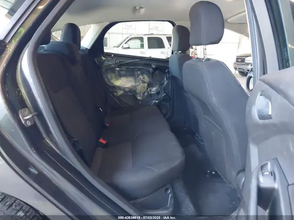 1FADP3K22HL272613 2017 FORD FOCUS - Image 8