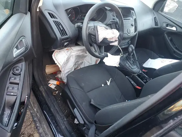 1FADP3K22HL278802 2017 FORD FOCUS - Image 8
