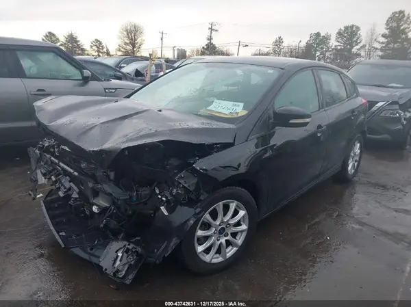 1FADP3K22HL282509 2017 FORD FOCUS - Image 2