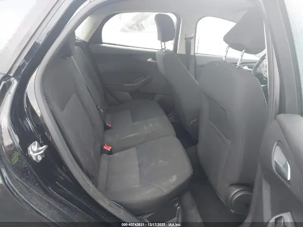 1FADP3K22HL282509 2017 FORD FOCUS - Image 8