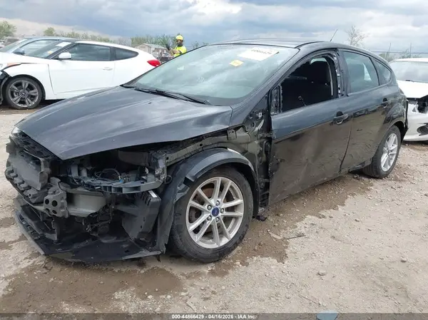 1FADP3K22HL285989 2017 FORD FOCUS - Image 2