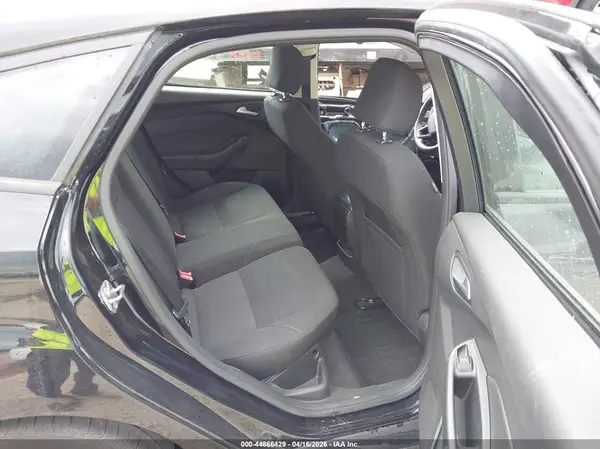 1FADP3K22HL285989 2017 FORD FOCUS - Image 8