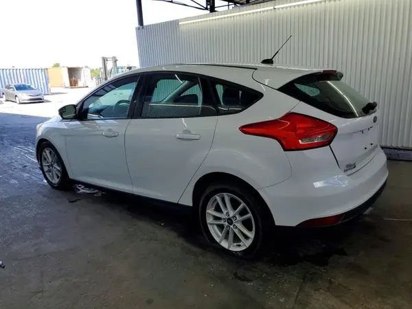 1FADP3K22HL296510 2017 FORD FOCUS - Image 2