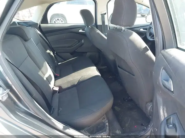 1FADP3K22HL303648 2017 FORD FOCUS - Image 8
