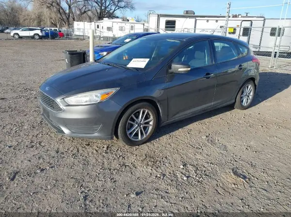 1FADP3K22HL306808 2017 FORD FOCUS - Image 2