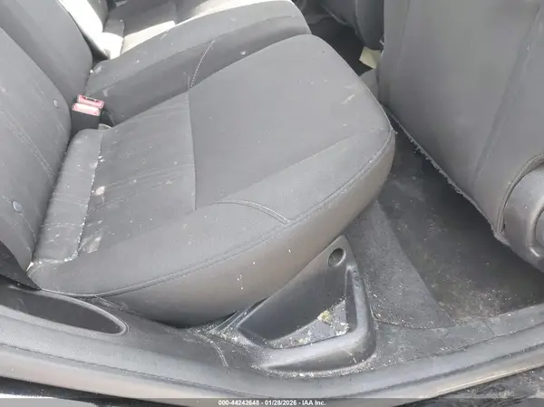 1FADP3K22HL313385 2017 FORD FOCUS - Image 8