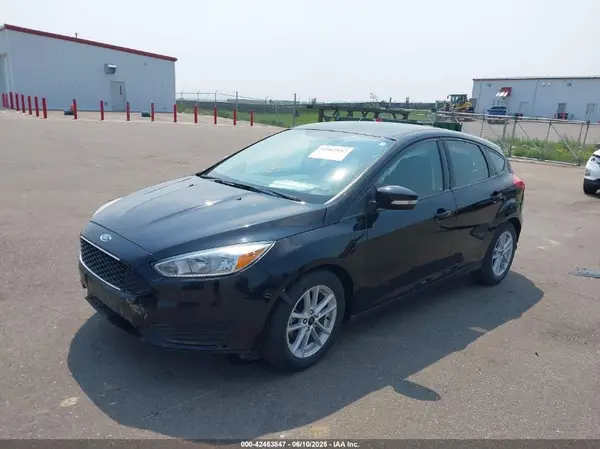 1FADP3K22HL329117 2017 FORD FOCUS - Image 2