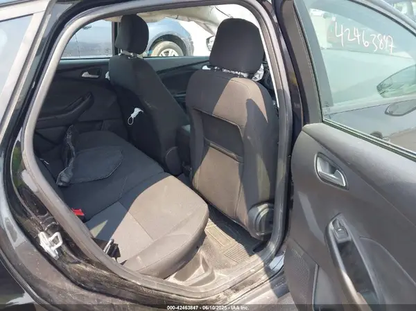 1FADP3K22HL329117 2017 FORD FOCUS - Image 8