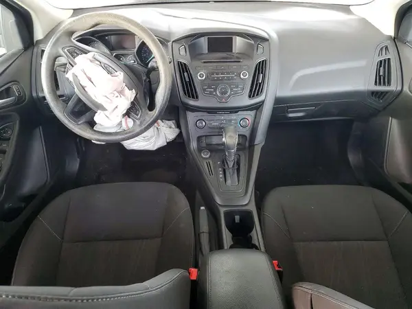1FADP3K22HL336391 2017 FORD FOCUS - Image 8
