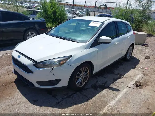 1FADP3K22JL206987 2018 FORD FOCUS - Image 2