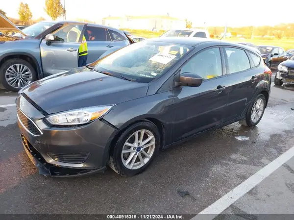 1FADP3K22JL207718 2018 FORD FOCUS - Image 2