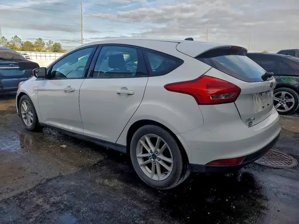 1FADP3K22JL213101 2018 FORD FOCUS - Image 2