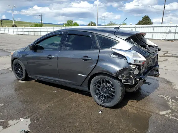 1FADP3K22JL227158 2018 FORD FOCUS - Image 2
