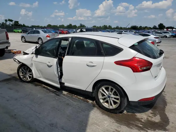 1FADP3K22JL231324 2018 FORD FOCUS - Image 2