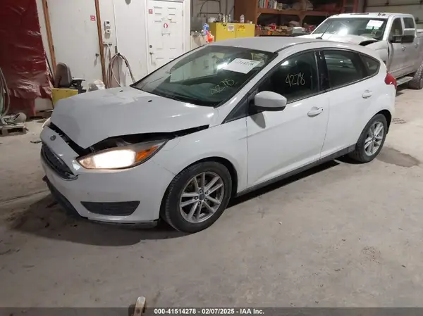 1FADP3K22JL236944 2018 FORD FOCUS - Image 2