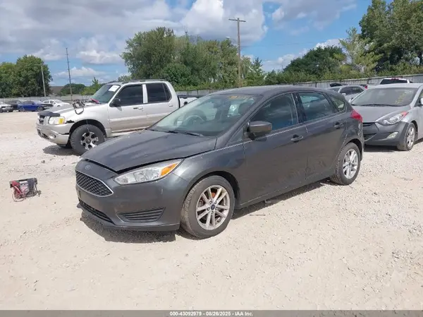 1FADP3K22JL249144 2018 FORD FOCUS - Image 2