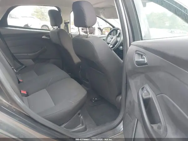 1FADP3K22JL259351 2018 FORD FOCUS - Image 8